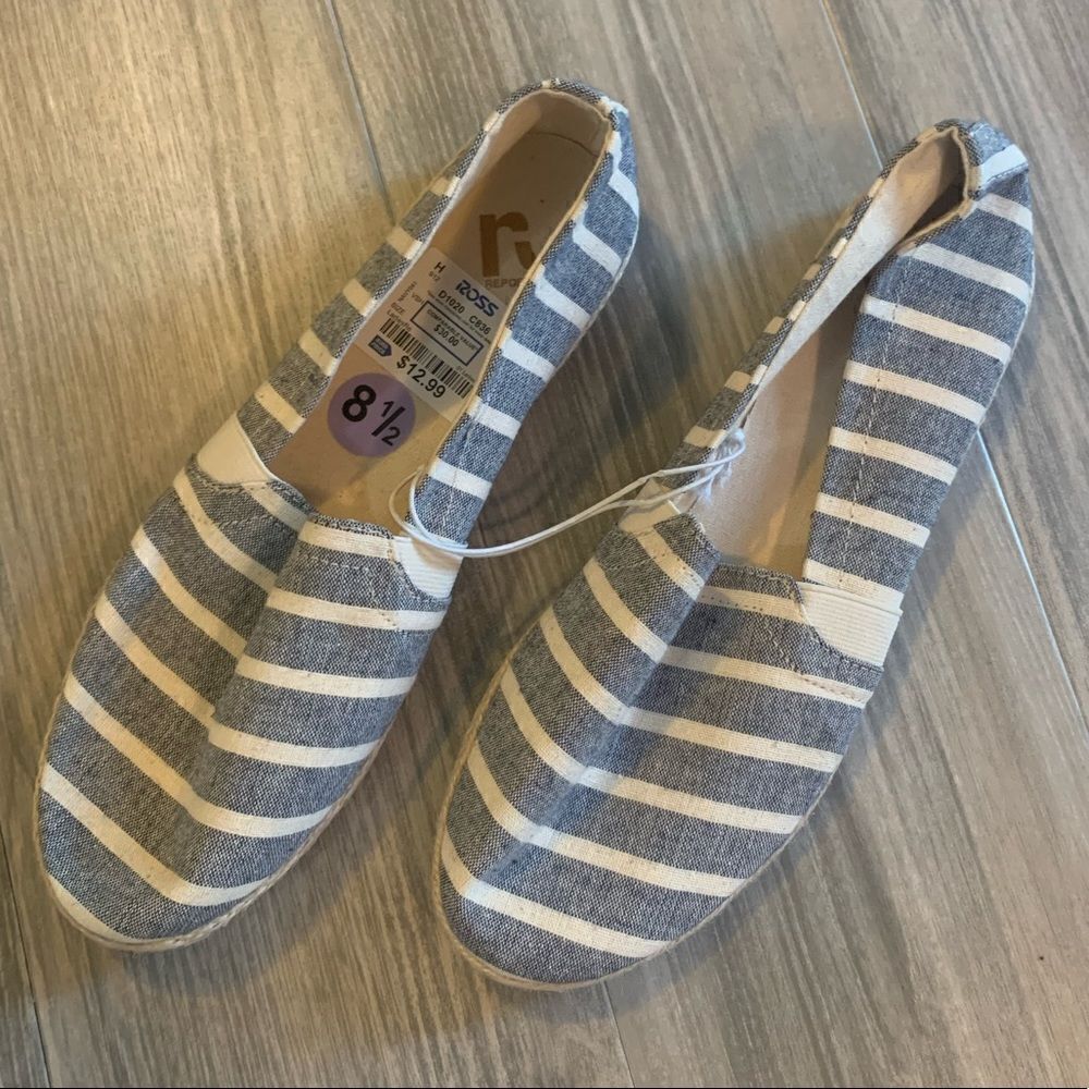 NWT blue striped slip on shoes size 8.5